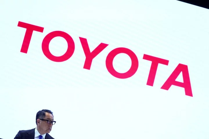 California, New York pensions vote against Toyota chairman