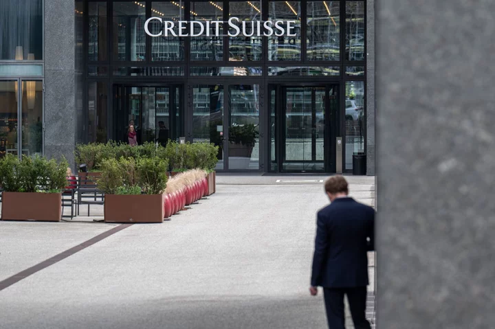 Credit Suisse Wealth Staff Told to Prep CVs for Management Roles