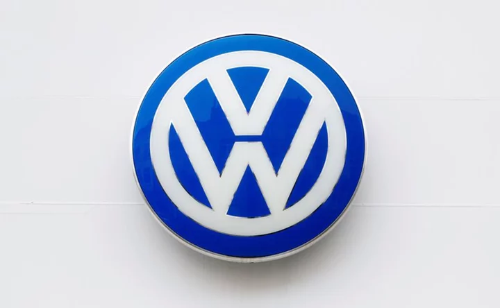 Volkswagen location searched in connection with works council salaries