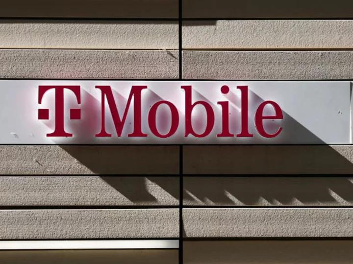 T-Mobile to lay off 5,000 employees