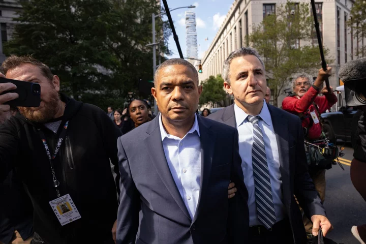 Menendez Bribery Defense May Lean on ‘Subtle’ Pitch to Ex-NJ AG