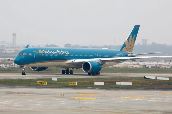 Vietnam Air, Boeing near $10 billion deal for 50 737 max planes - Bloomberg News