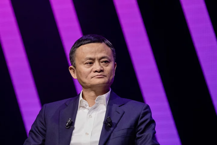 Jack Ma Reverses Plan to Trim Stake After Alibaba Share Tumble