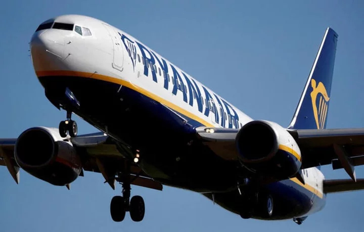 Ryanair's monthly traffic hits record high in June