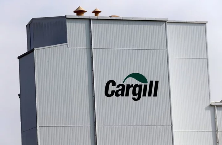 Cargill enters dispute for Brazil soy crusher's assets