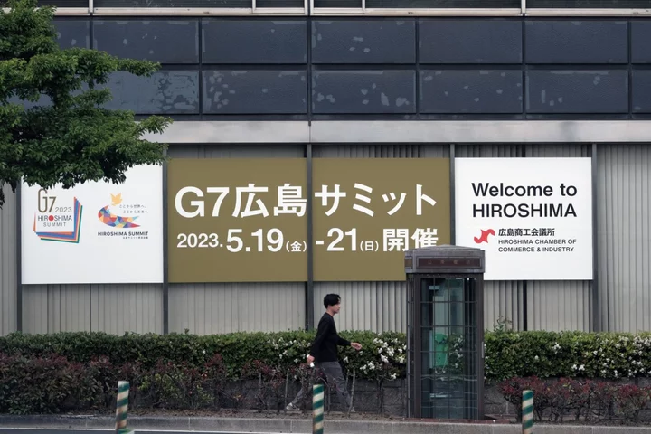 G-7 Latest: Biden, Kishida Hail Cooperation on Advanced Tech