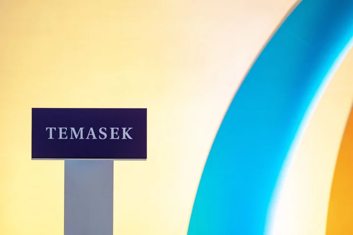 Temasek Cuts Employee Compensation After Failed FTX Investment