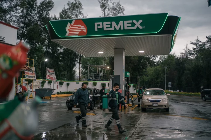 Pemex in Talks to Pay KKR $320 Million for Fuel-Import Terminal