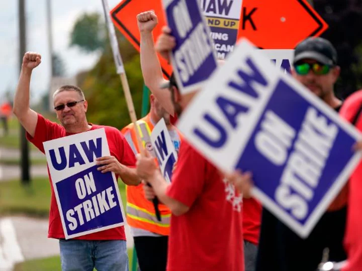 Negotiations between the UAW and GM are showing signs of progress