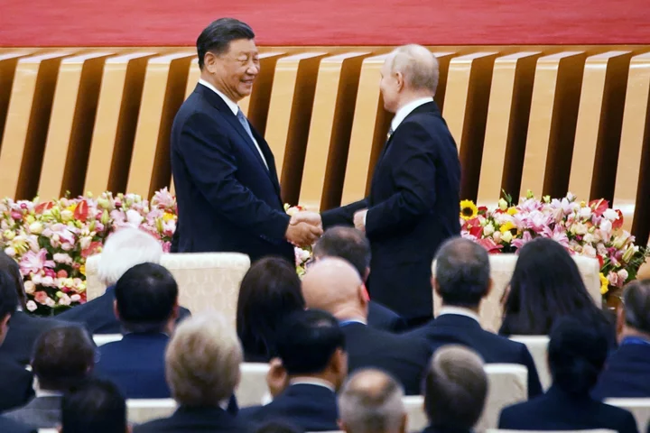 Xi Backs Putin on Security, Wants Progress on Gas Pipeline