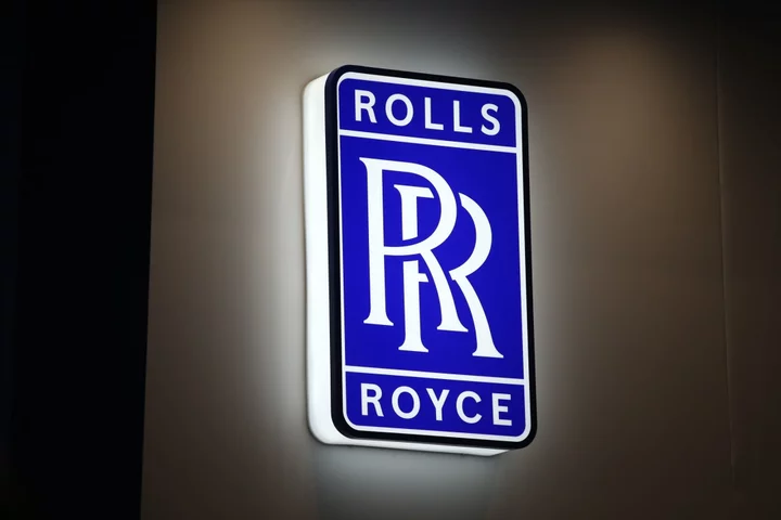 Rolls Royce Moves to Keep Power Systems Unit With Eye on Costs