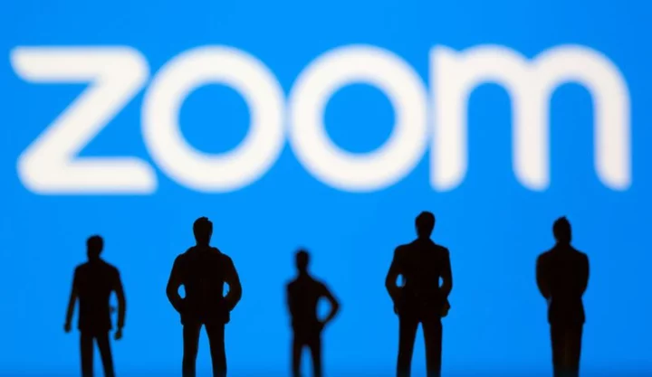 Zoom lifts annual revenue forecast on hybrid work boost