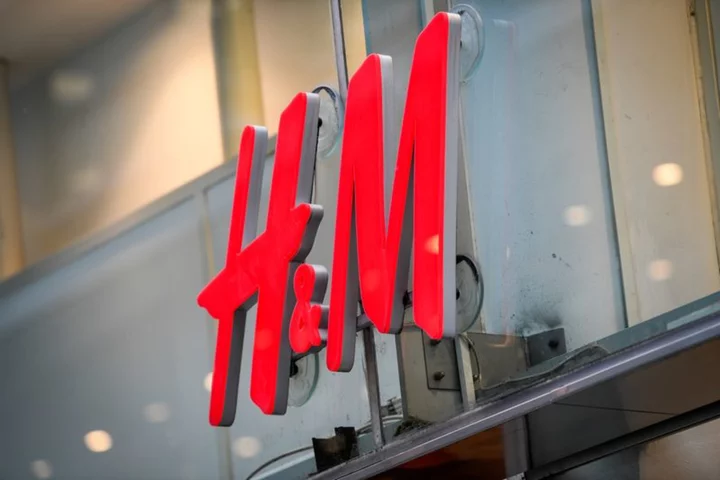 H&M leads Europe's STOXX 600 higher, rate hike jitters weigh