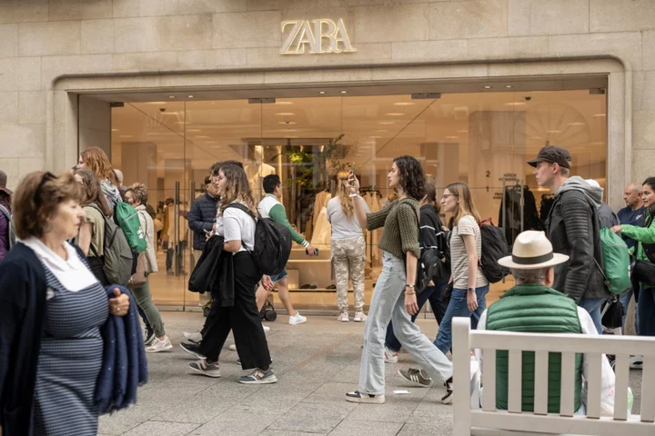 Inditex Earnings Gain on Zara’s Store-Efficiency Drive