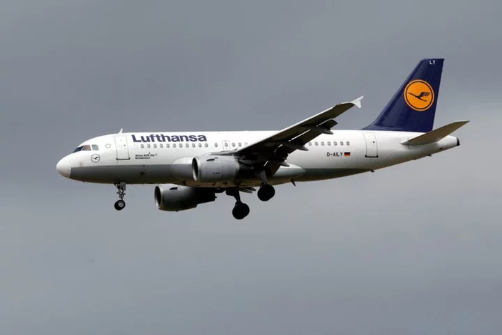 Lufthansa upbeat on travel demand as Q3 beats estimates