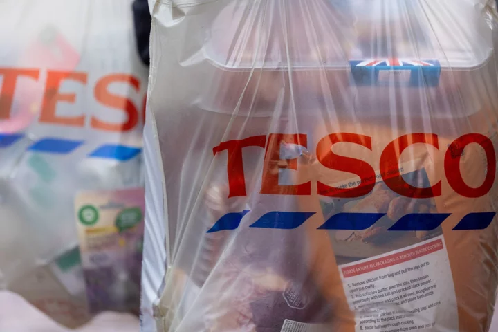 Tesco Sees Signs UK Inflation Starting to Ease as Sales Rise