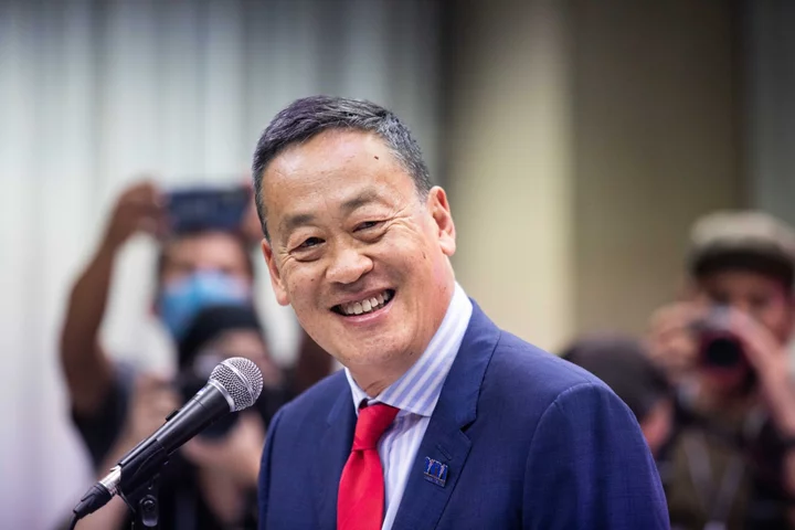 Coalition Quagmire Awaits New Thai Leader After Thaksin’s Return