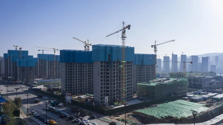 Two of China’s Strongest Developers Face Ratings Cuts by Moody’s