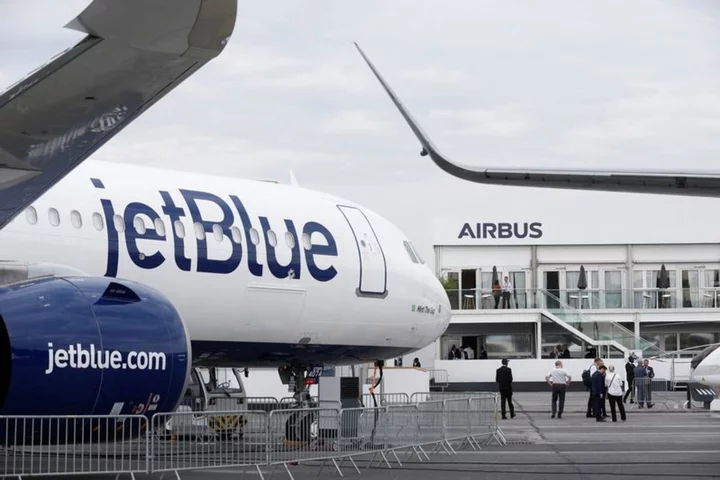 JetBlue files complaint in US against Schiphol flight curbs