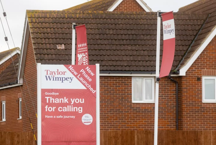 Taylor Wimpey Says UK House Prices Rising in Face of Cool Demand