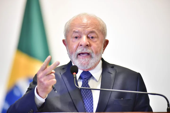 Lula Irked by Central Bank’s Lack of Clarity on Rate Cuts