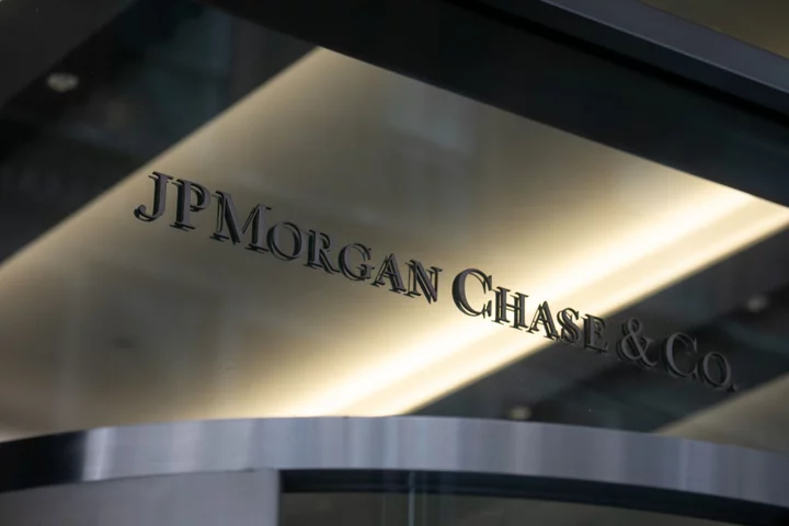 JPMorgan Notches Record Revenue on Rates, First Republic Deal