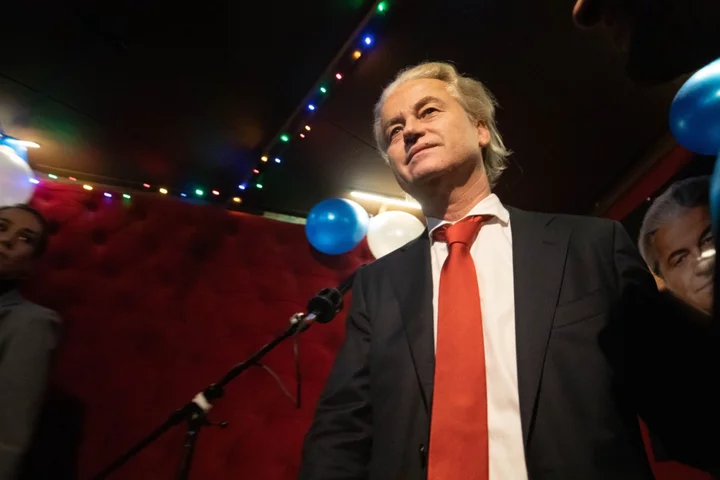 Dutch Liberals May Support Wilders Coalition 