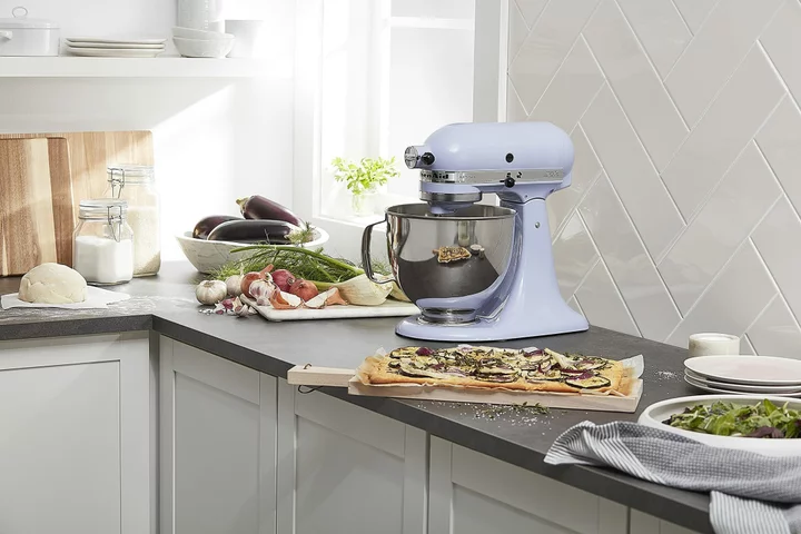Score a KitchenAid Artisan Series mixer on sale for $379.99 and channel your inner Martha Stewart