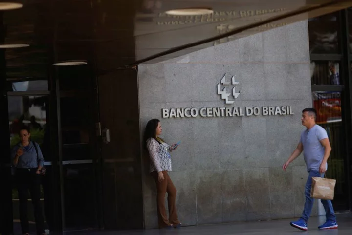 Brazil central bank signals possibility of rate cut in August by majority view