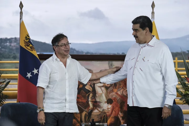 Dirty Venezuelan Fuel Imports Threaten Colombian Leader’s Green Credentials
