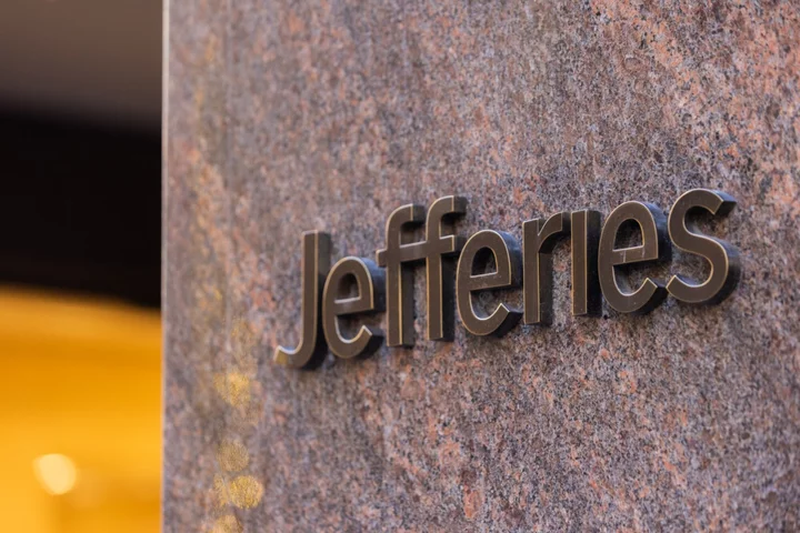 Jefferies Raises $2 Billion for Direct Lending Fund