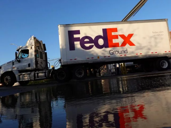 FedEx saw boost from rival UPS's labor negotiations with Teamsters