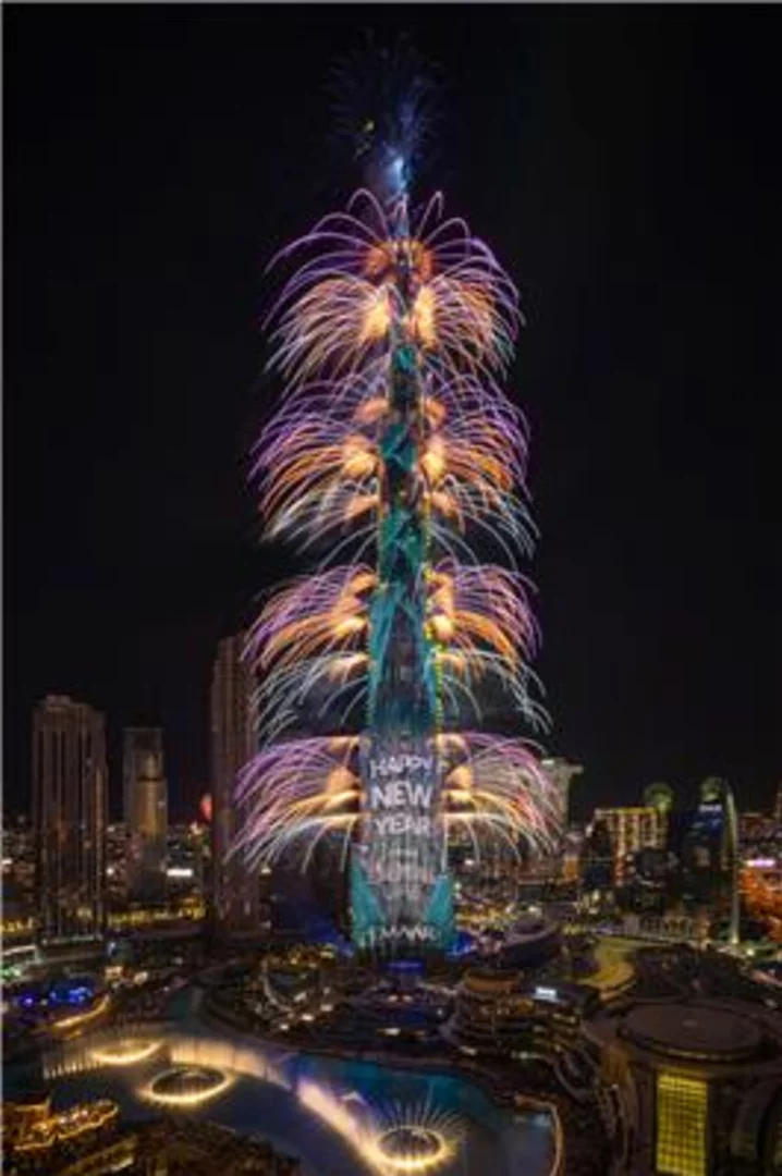 Engineering Wonder: Behind the Scenes of Emaar's New Year's Eve Extravaganza at Burj Khalifa and Dubai Fountain