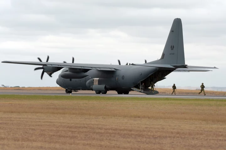 Australia Buys 20 New US-Made Hercules Aircraft as Drills Begin