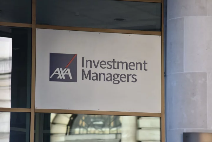 Axa’s Asset Management Unit to Cut Up to 90 Roles in Revamp