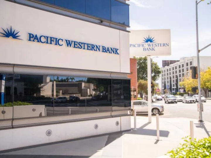PacWest Bank shares fall 30% as crisis prompts customers to yank deposits