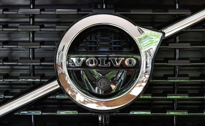 Volvo Cars shares plunge to record lows as Geely cuts stake