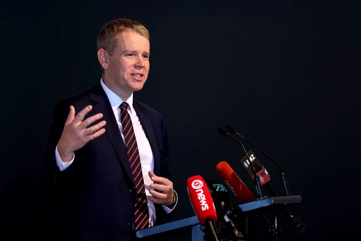 New Zealand’s Hipkins Disagrees With Biden That Xi Is a Dictator