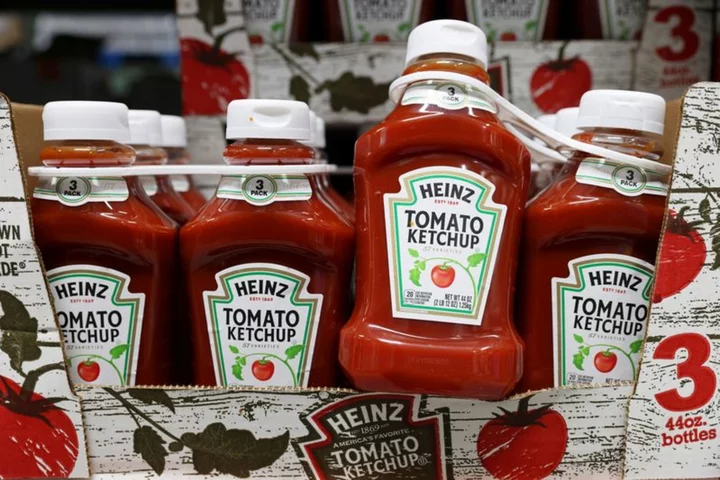 Kraft Heinz misses quarterly forecasts as higher prices dent volumes