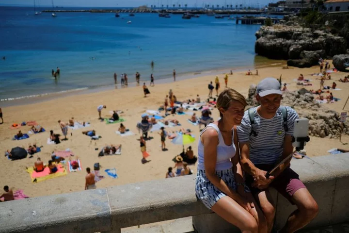 Foreign tourism to Portugal sets new record in May, helped by US visitors