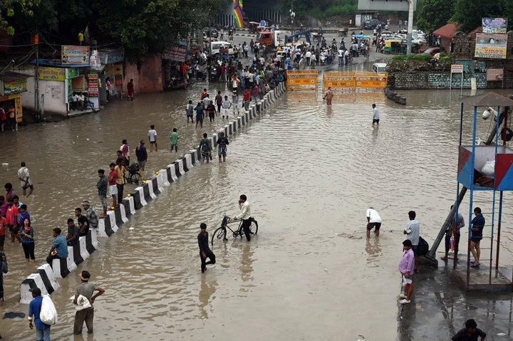 Yamuna Reclaims Ancient Banks Around Red Fort as Delhi Floods