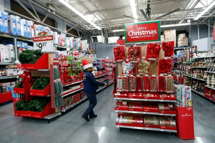 Walmart staffed up for holidays; US retailers cautious about economy