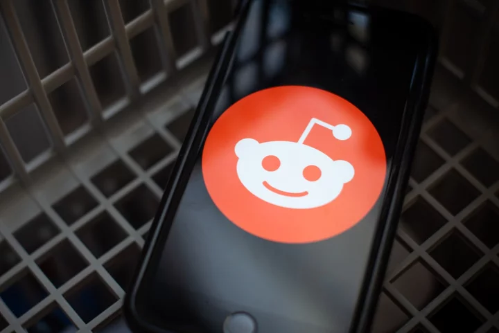 Reddit Blackout Begins as Forums Protest Charges for Developers
