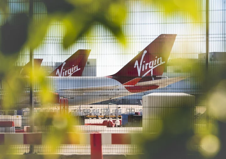 Virgin Atlantic Cautious on 2024 Amid UK Woes, Global Volatility