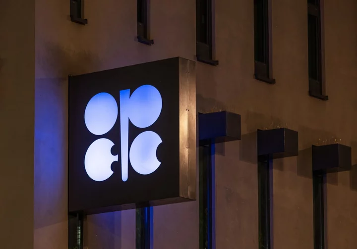 OPEC+ Meets With Aim of Resolving Deadlock on Production Cuts