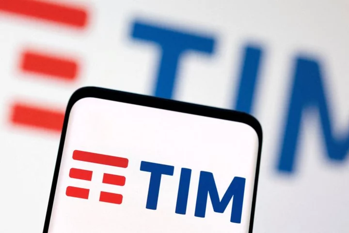 KKR, CDP rival consortium submits new bids for Telecom Italia's grid