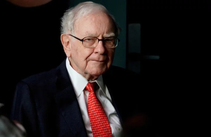 Warren Buffett's charitable giving tops $51 billion