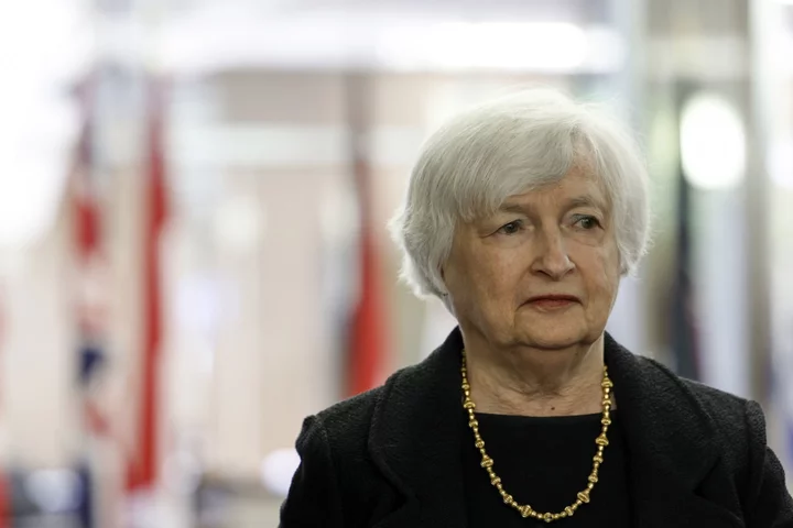 Yellen Sticks With Warning US Could Run Out of Cash by June 1