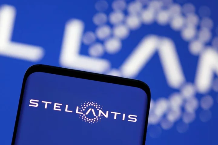 Stellantis wants Italy government support to hit million model mark