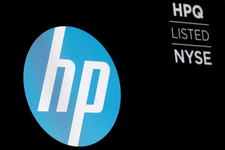 HP dials back profit expectations on PC market slump, China weakness